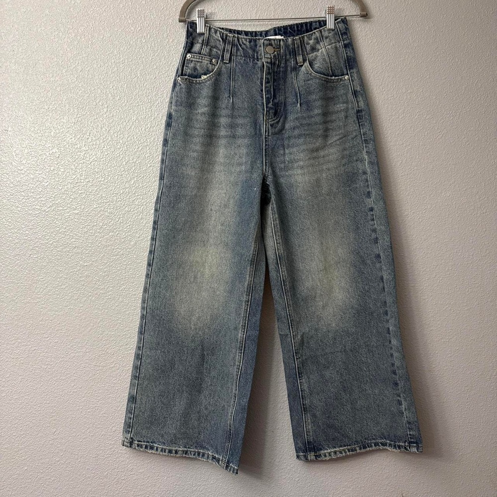 UOOZEE Designer Denim Blue Wide Leg Cropped Denim Jeans with Pleating Detail